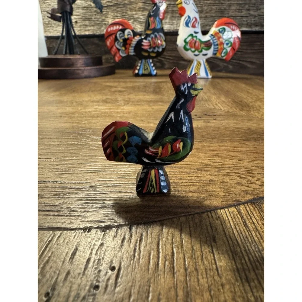 Family. 3 Vintage Dala Rooster Nils Olsson Swedish Wooden 3.5